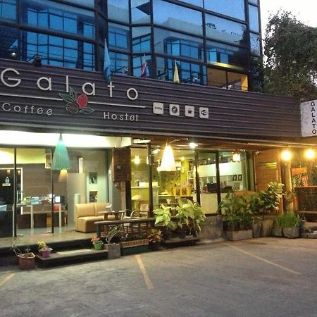 Galato Coffee & Hostel Chiang Mai Exterior photo